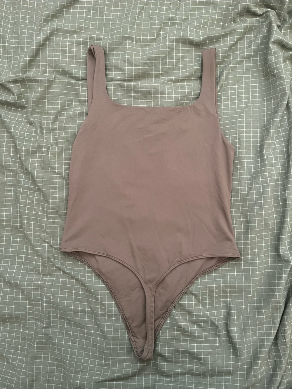 Babaton contour tank bodysuit Deep Taupe? 1x - Picture 5 of 5